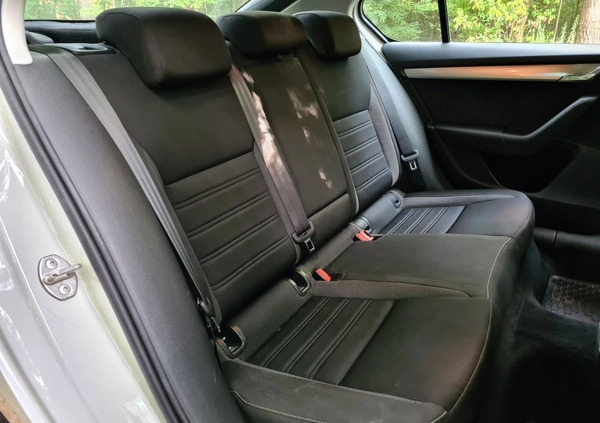 Skoda Octavia cena 59900 przebieg: 87749, rok produkcji 2019 z Łódź małe 407